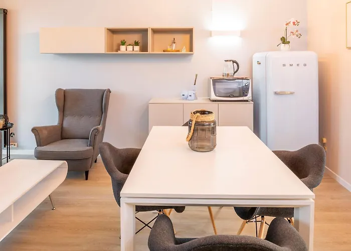 Giardinello Apartment *